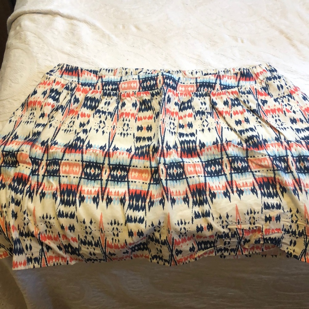 Stretchy wait skirt with pockets